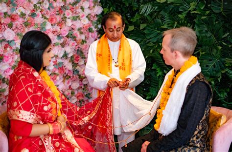 Hindu Wedding Priest- Acharya JiteshWar Bhatt